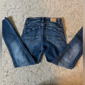 Buckle BKE Midrise Skinny Jeans